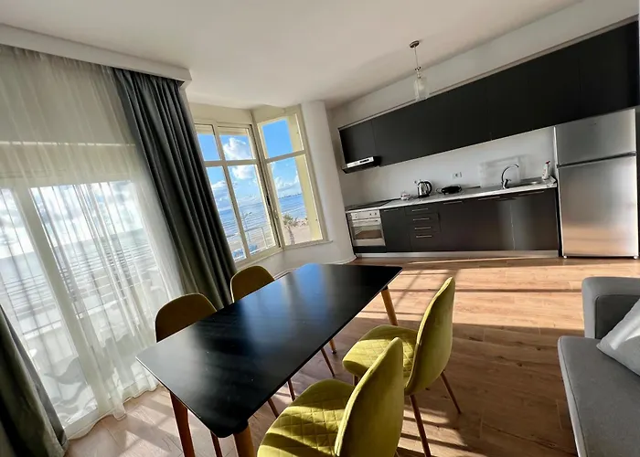 Wave Beachfront Apartments Durrës
