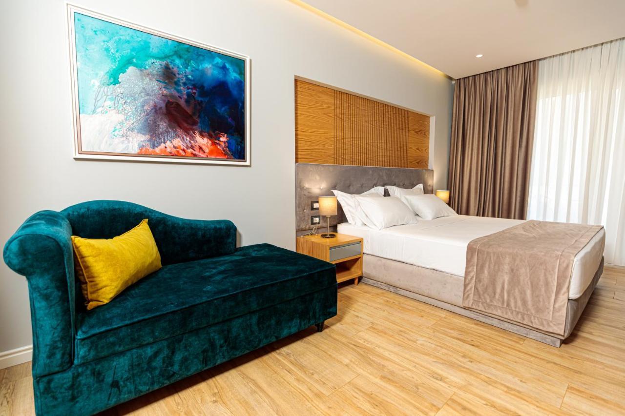 Deluxe Zimmer mit Kingsize-Bett