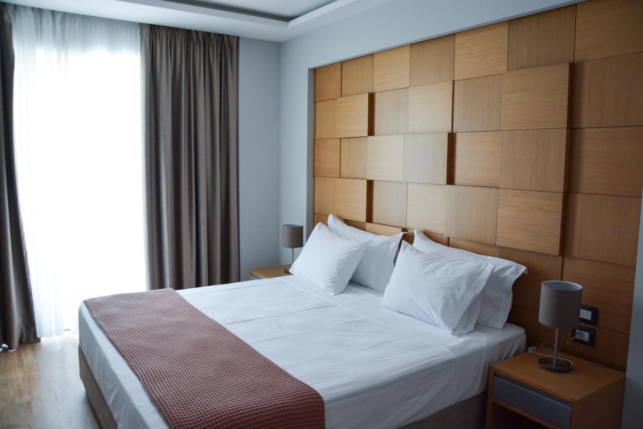 Deluxe Doppel-/Zweibettzimmer