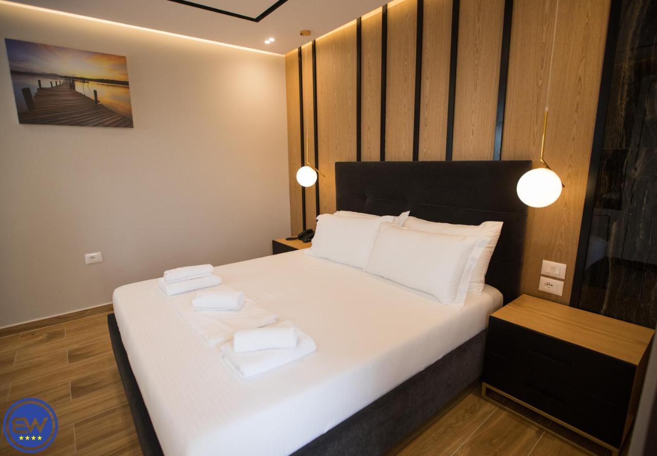 Deluxe Double Room,1134636361:JPEG