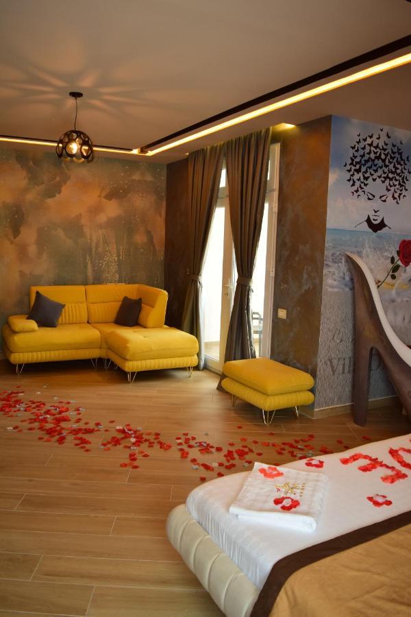 Deluxe Suite mit Whirlpool im Freien