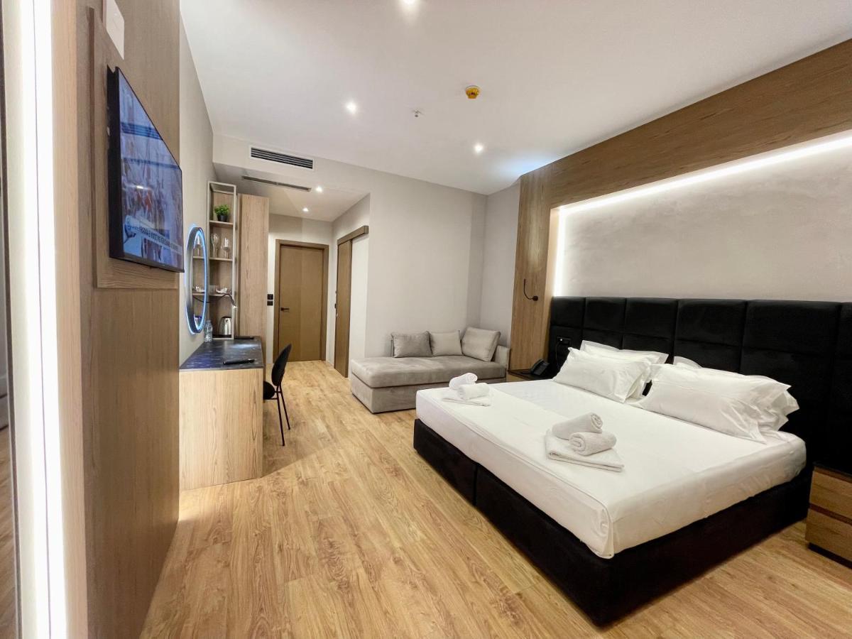 Comfort Triple Room