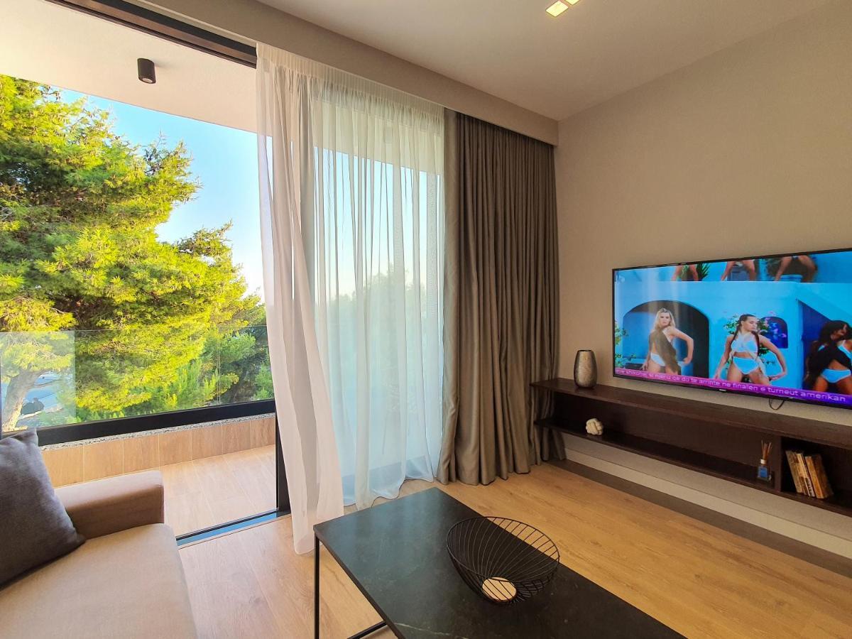 Deluxe Suite with Sea View