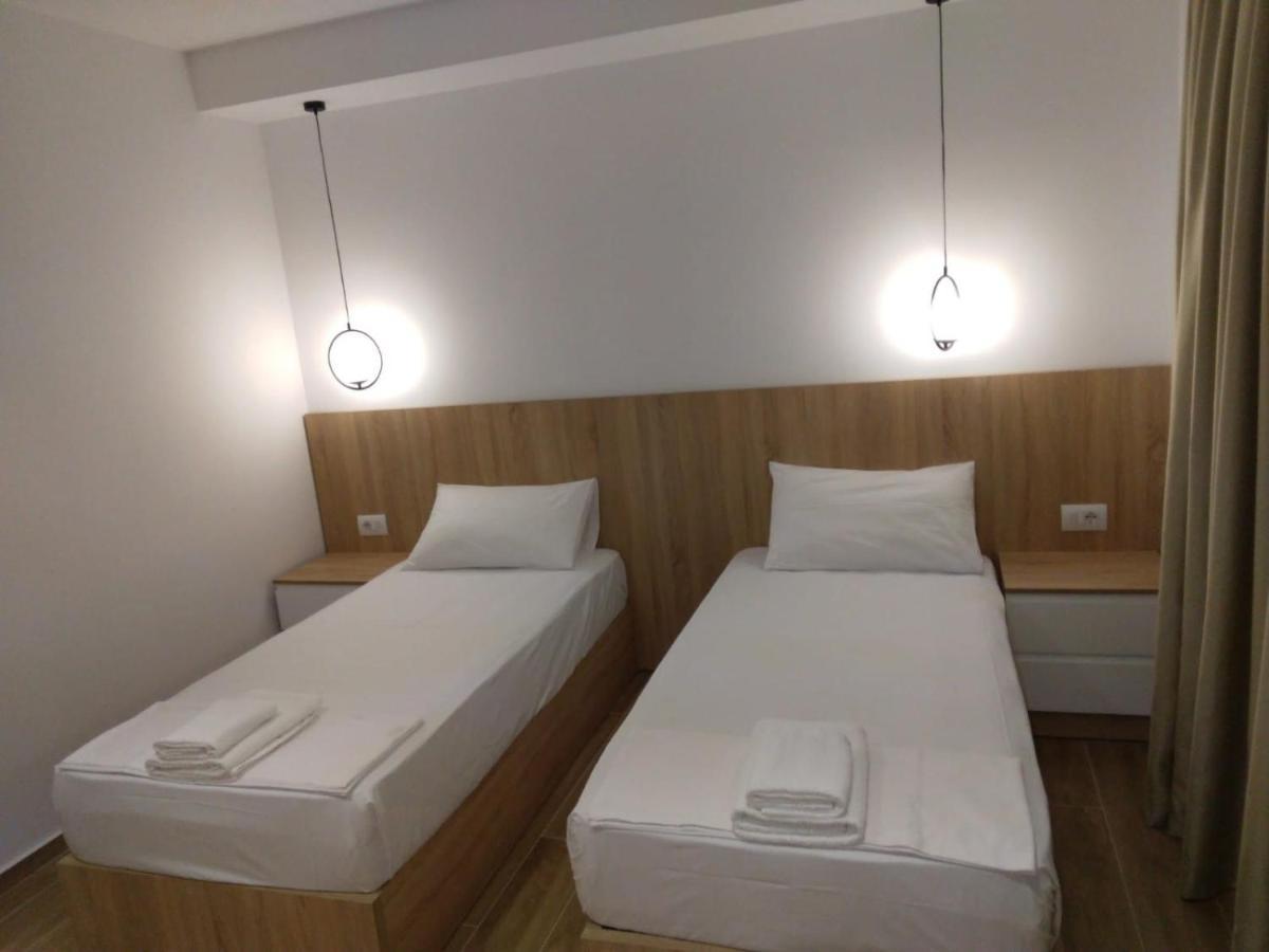 Doppel- oder Zweibettzimmer mit Balkon - Erdgeschoss