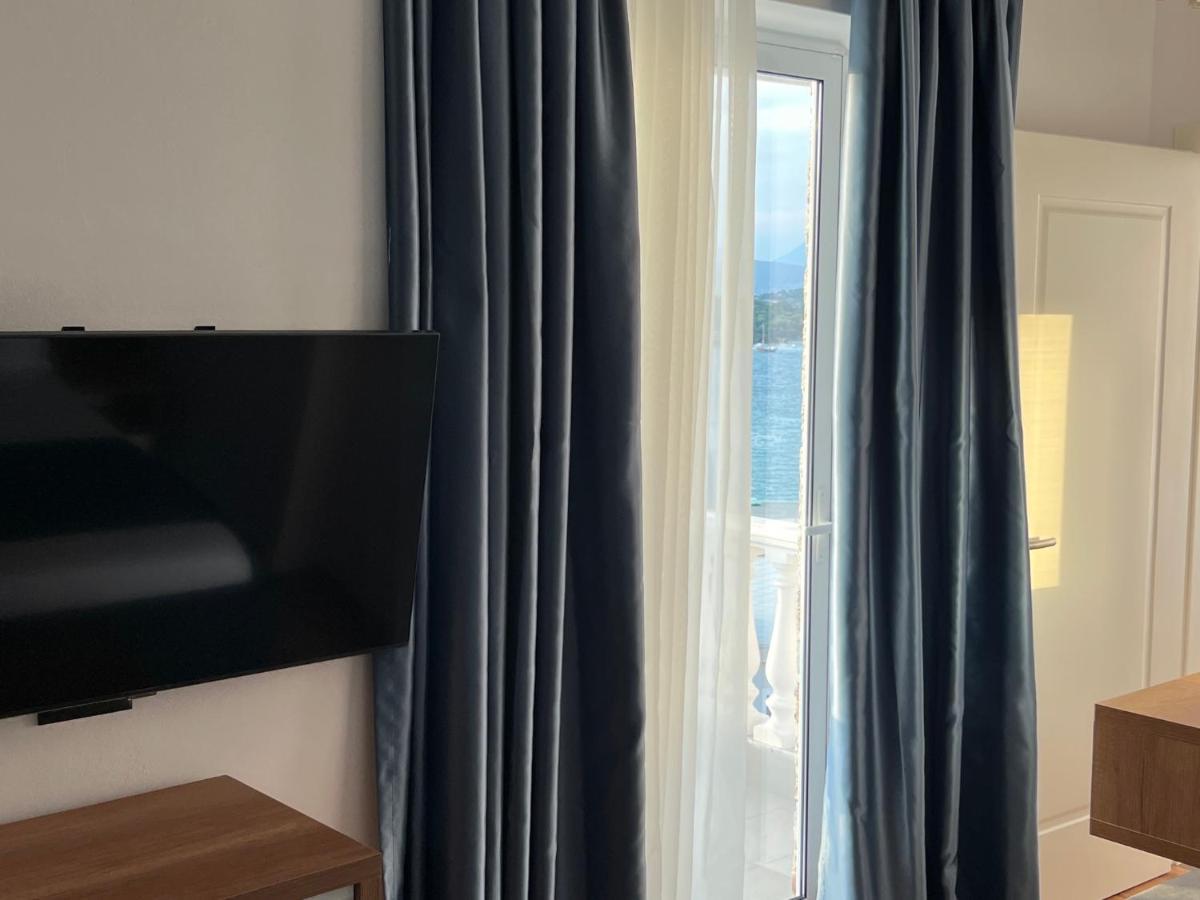 Chambre Triple Supérieure - Vue sur Mer