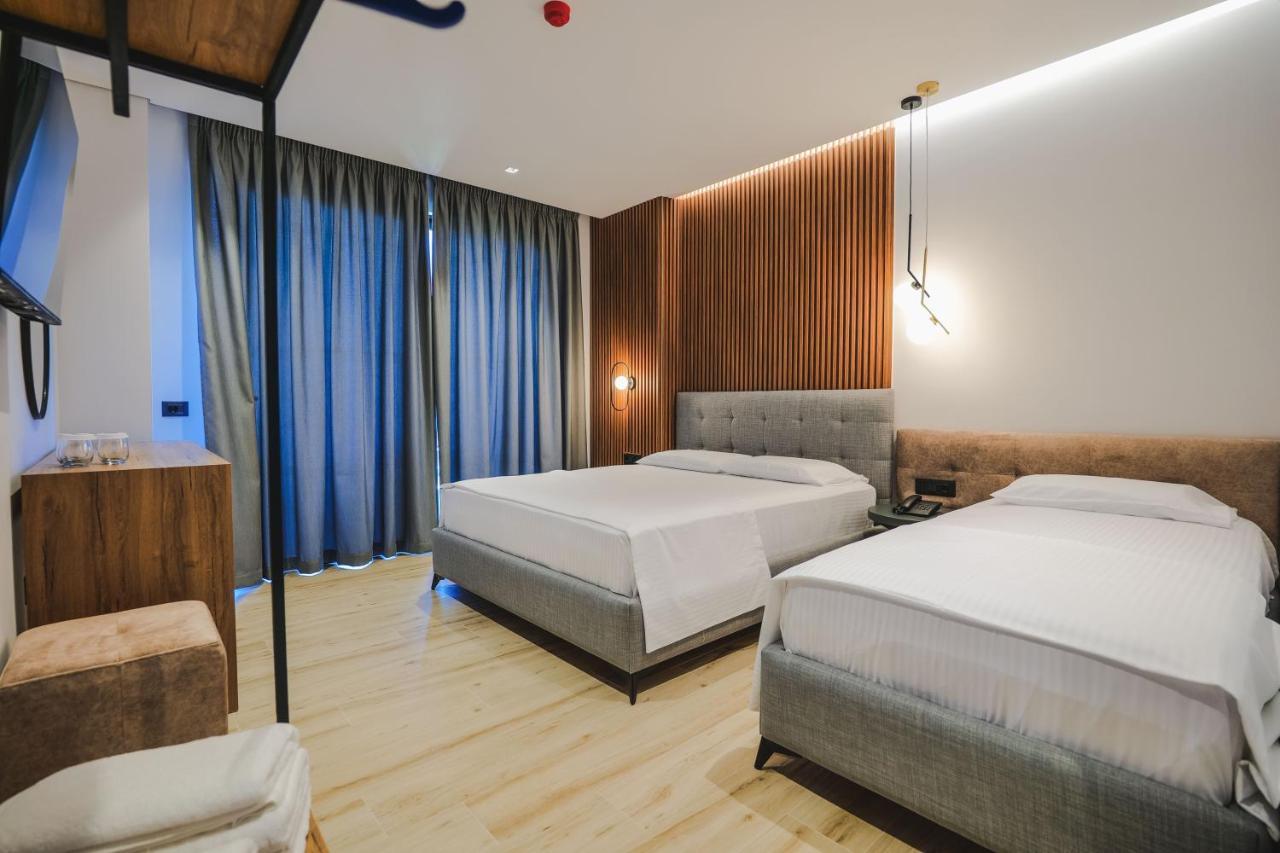 Deluxe Dreibettzimmer mit Meerblick