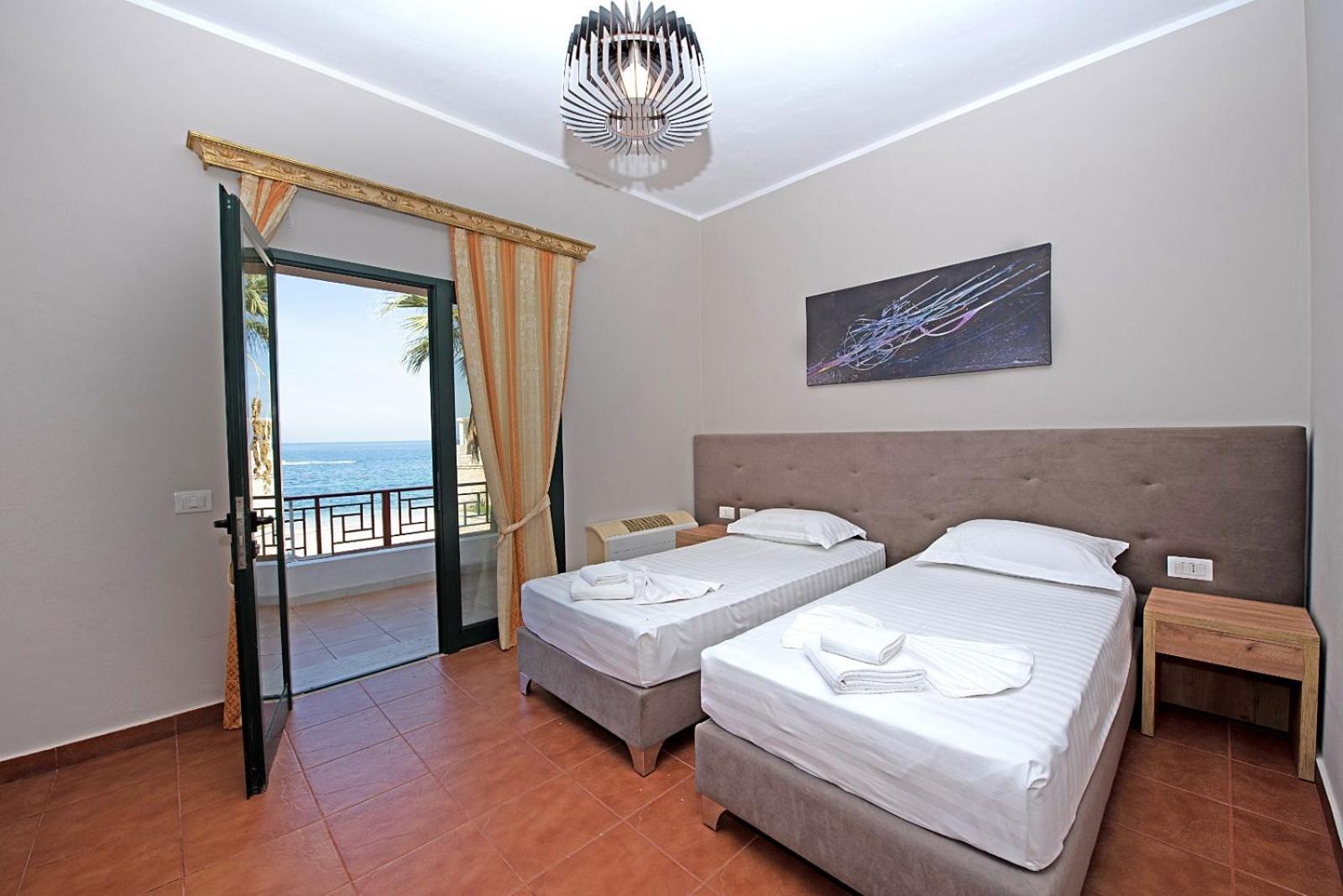 Suite Familiare con Balcone e Vista Mare