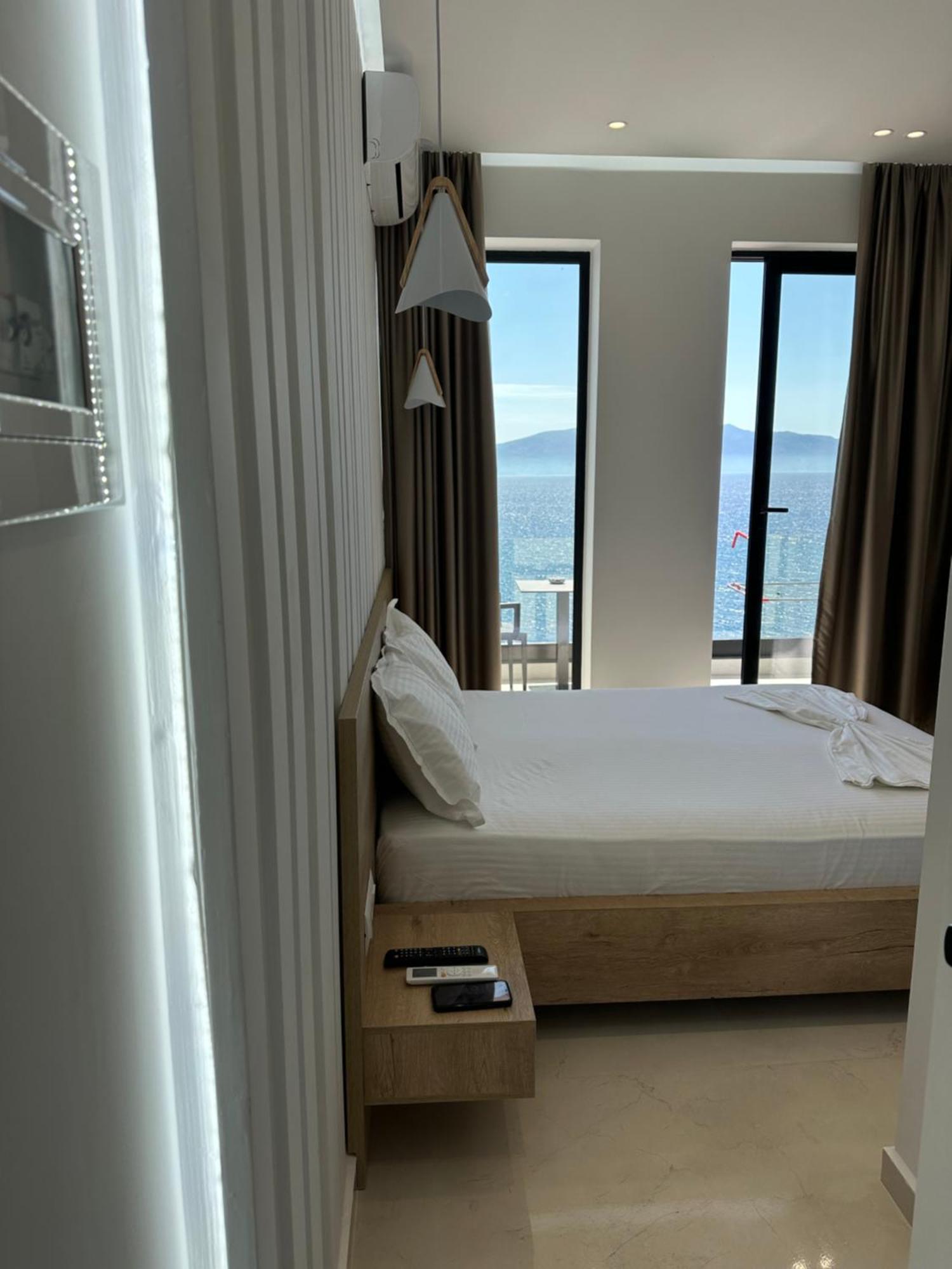 Deluxe Double Room Balcony Sea View,1544745856:JPEG