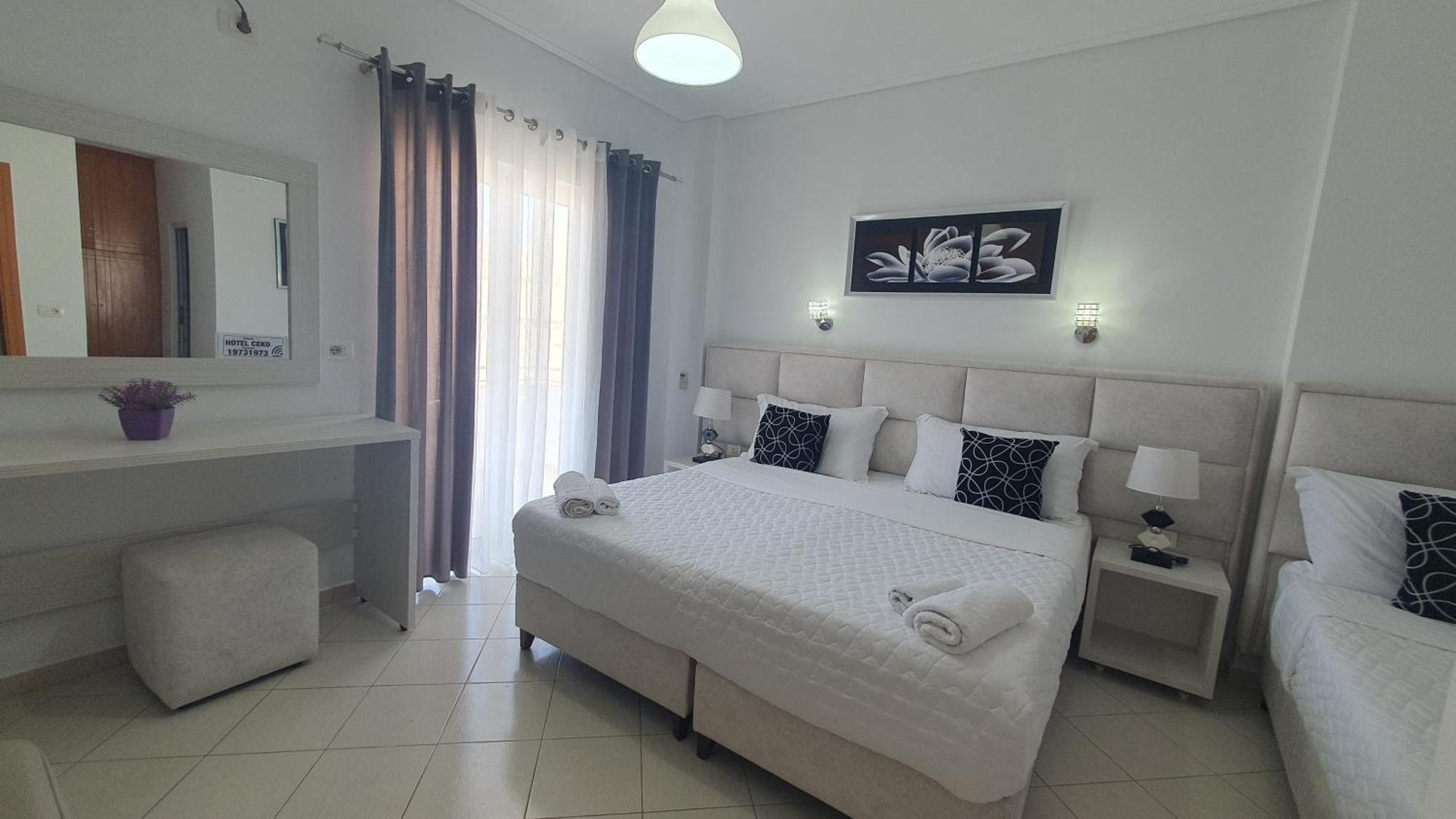 Deluxe Triple Room with Sea View