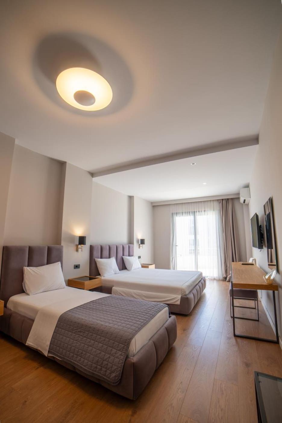 Deluxe Triple Room with Sea View