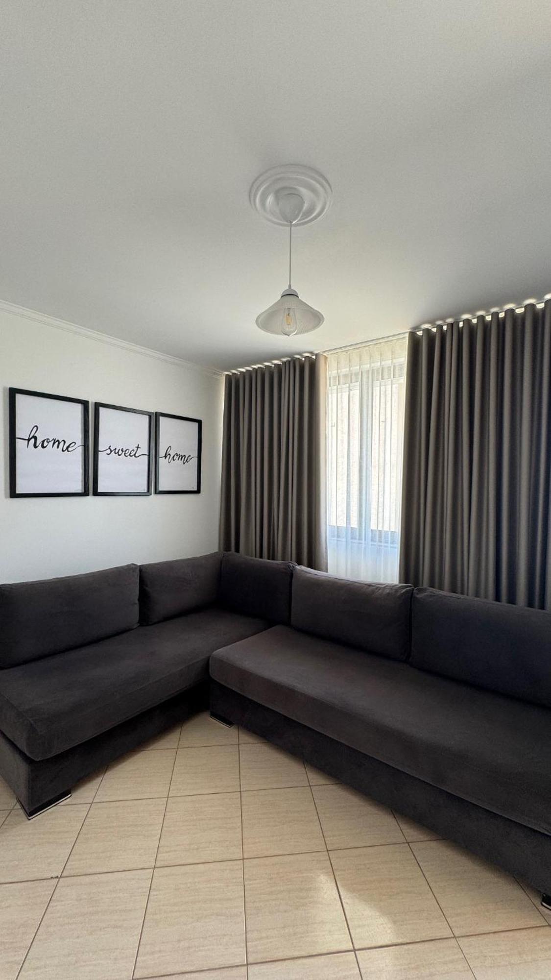One-Bedroom Apartment,1589605114:JPEG