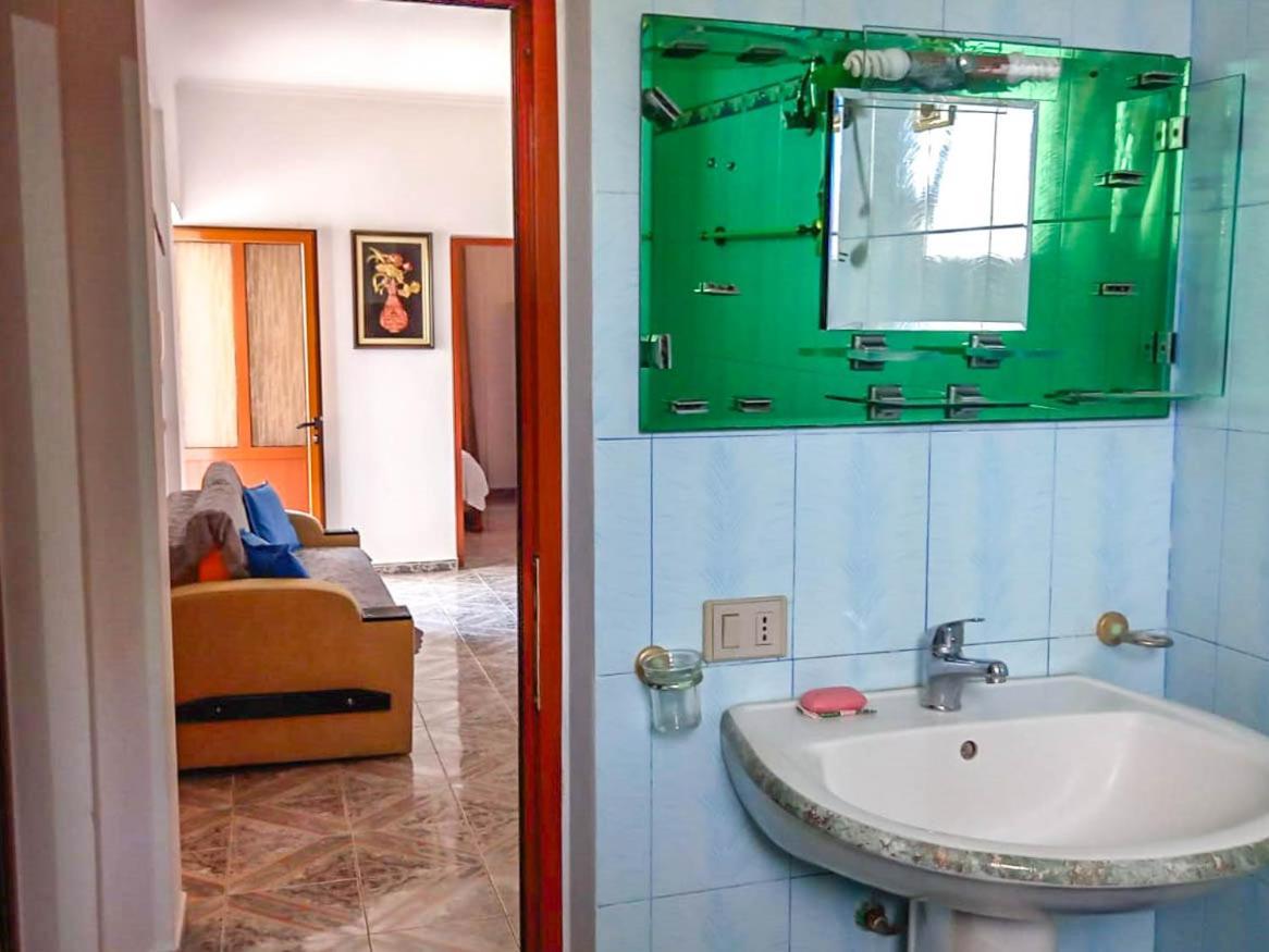 Appartamento con 3 Camere da Letto e Vista Mare