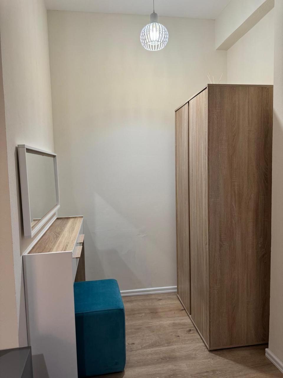 Deluxe Double Room with Side Sea View