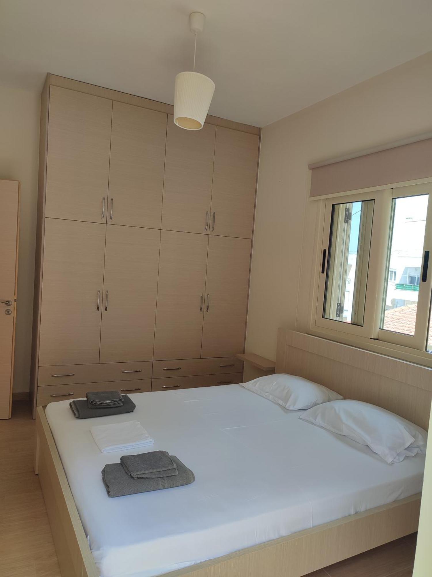 Appartamento con 2 Camere da Letto, Balcone e Vista mare
