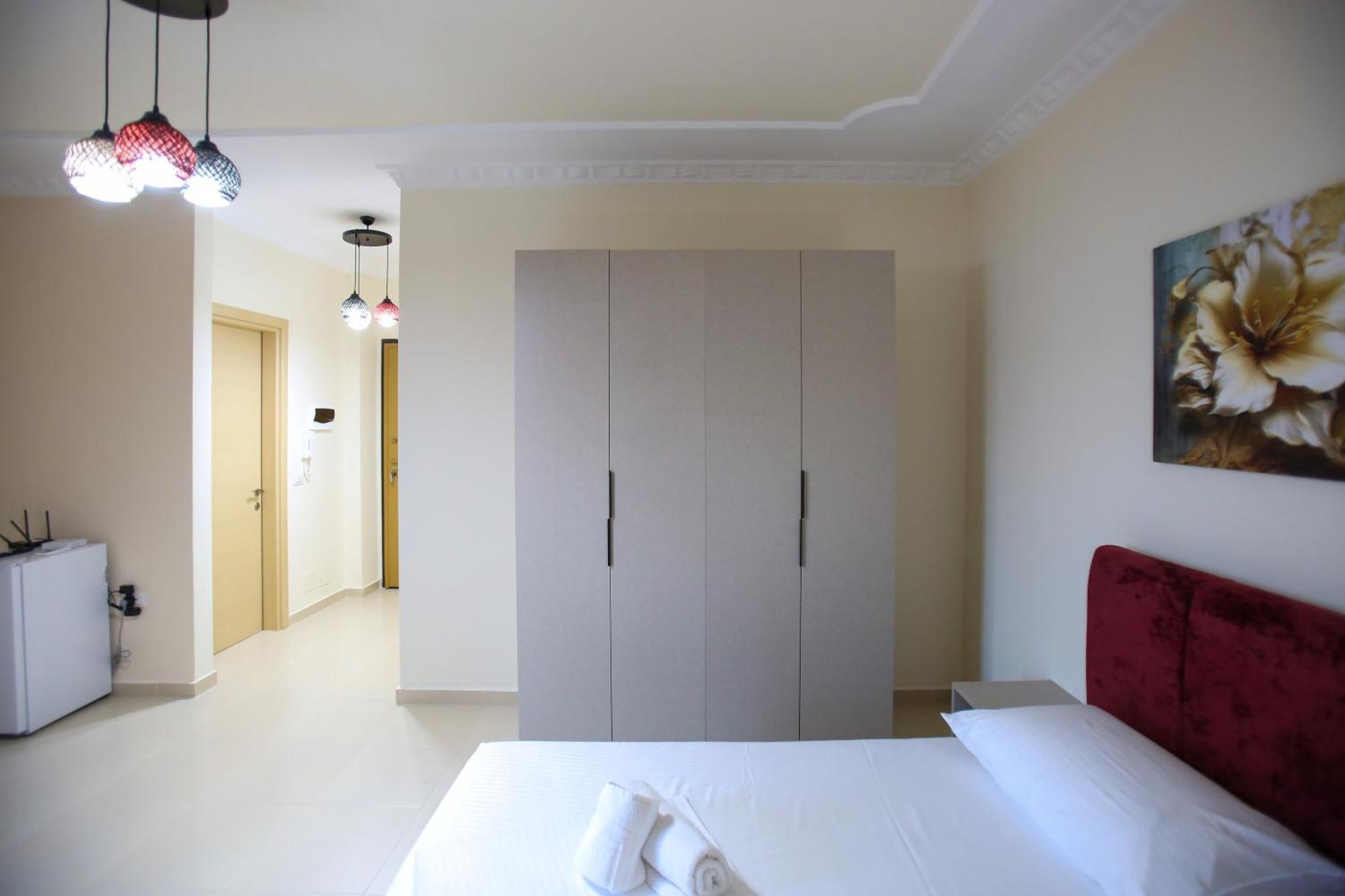 Studio with Balcony,1598461781:JPEG