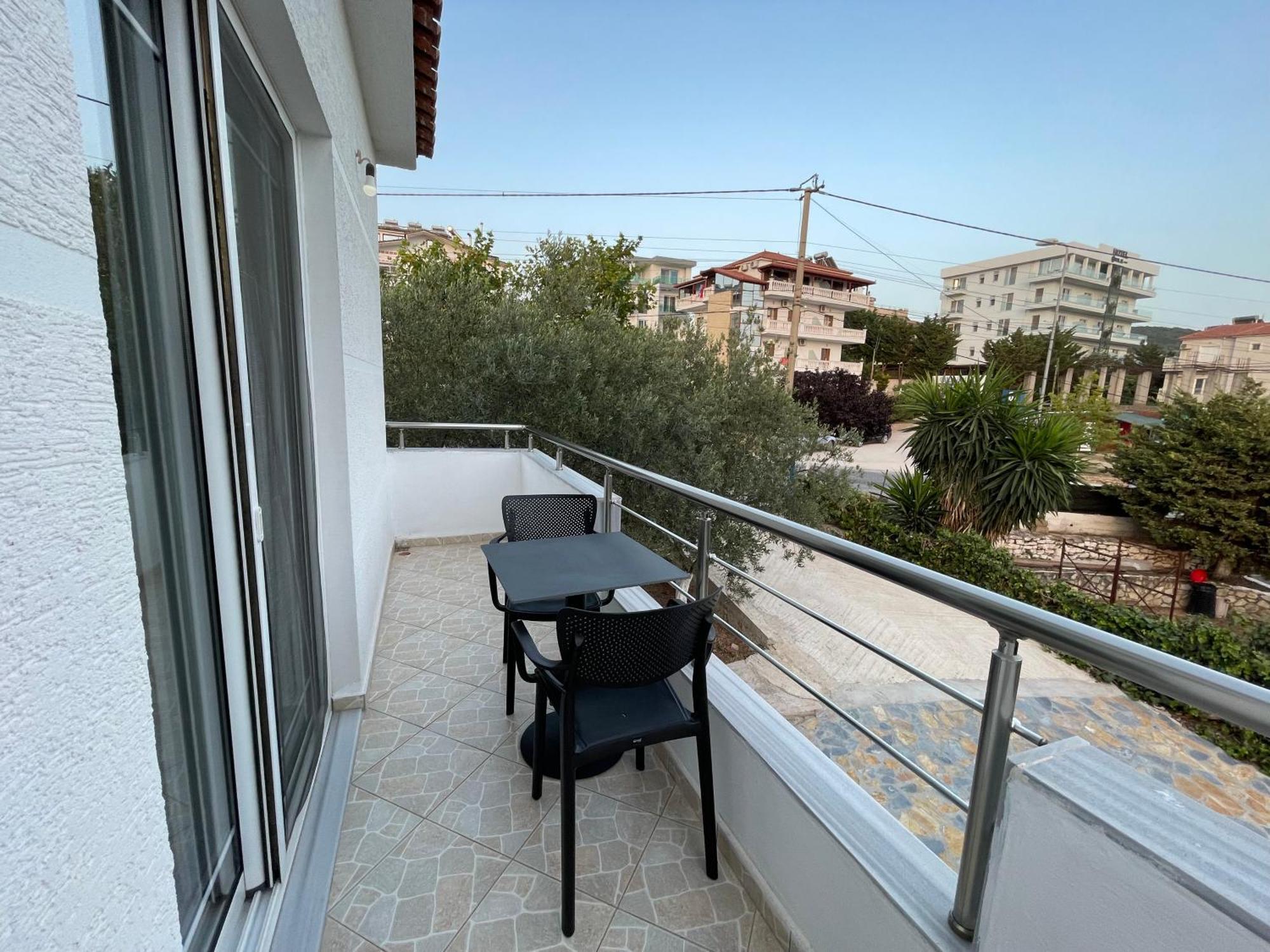 Apartment with Garden View,1758446449:JPEG