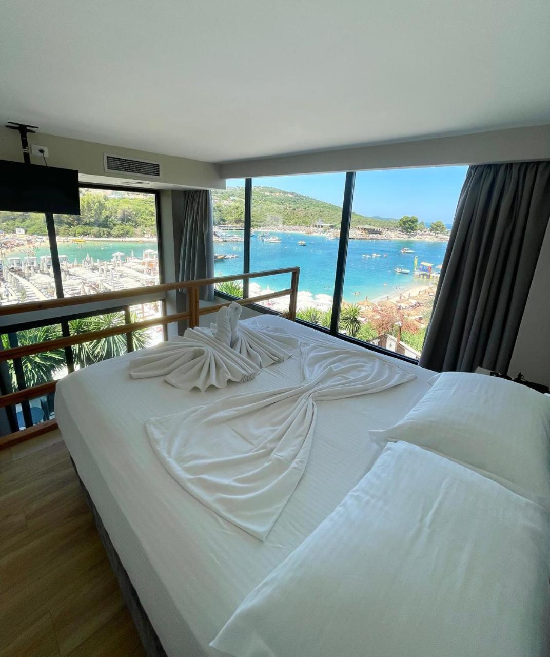 Camera Familiare Deluxe su 2 Livelli con Vista Mare