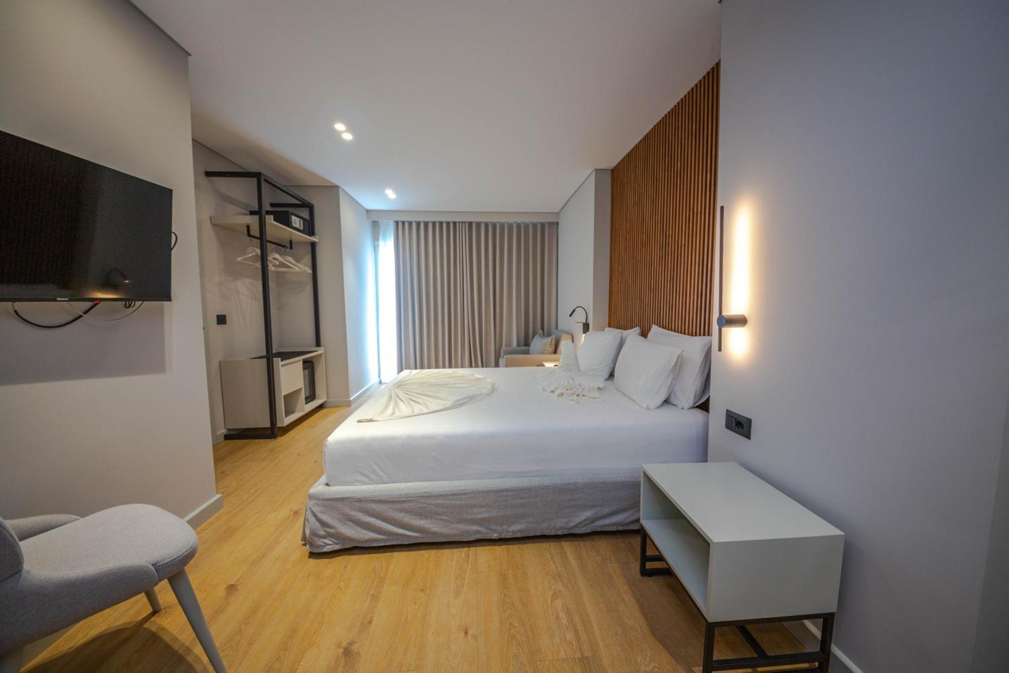 Deluxe Family Suite Balcony