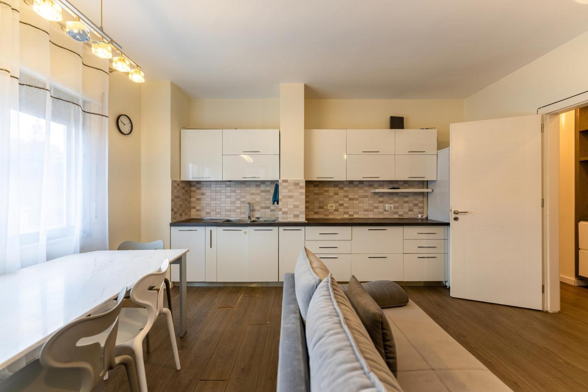 Appartamento con 2 Camere da Letto