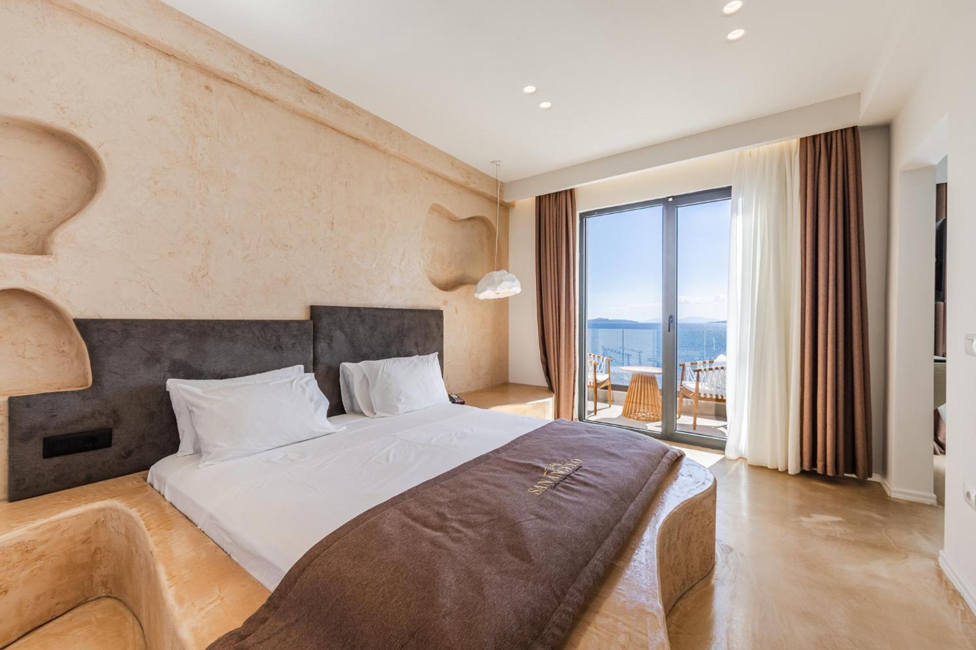 Royal Suite mit Meerblick und Badewanne