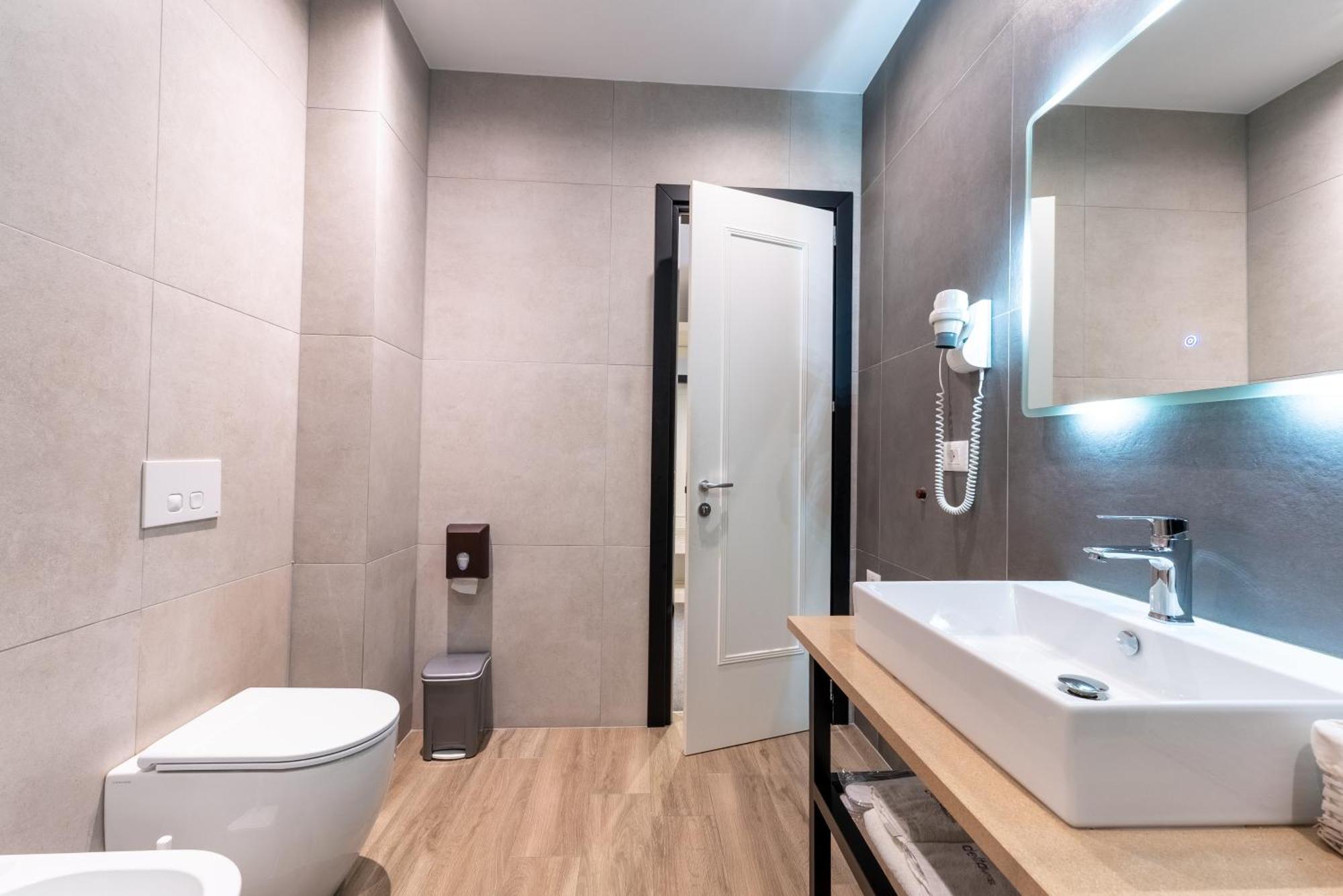 Superior Triple Room,1731494418:JPEG