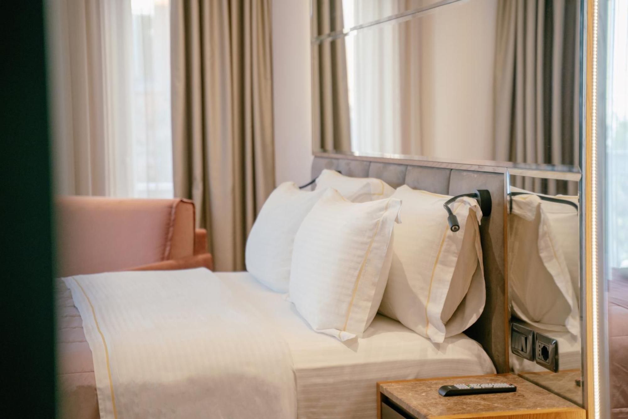 Standard Zimmer mit Kingsize-Bett