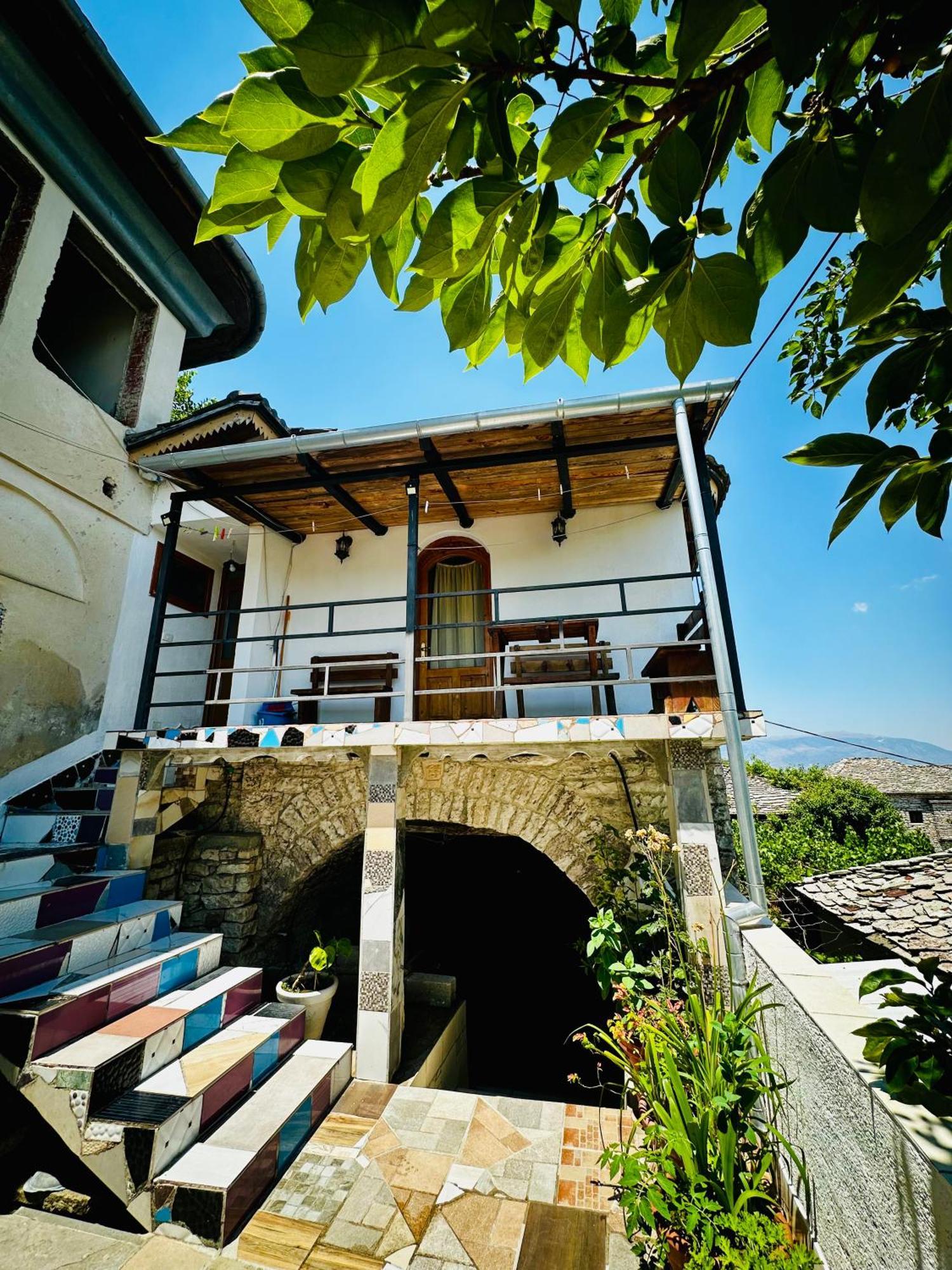 Two-Bedroom Deluxe Apartment with Balcony
