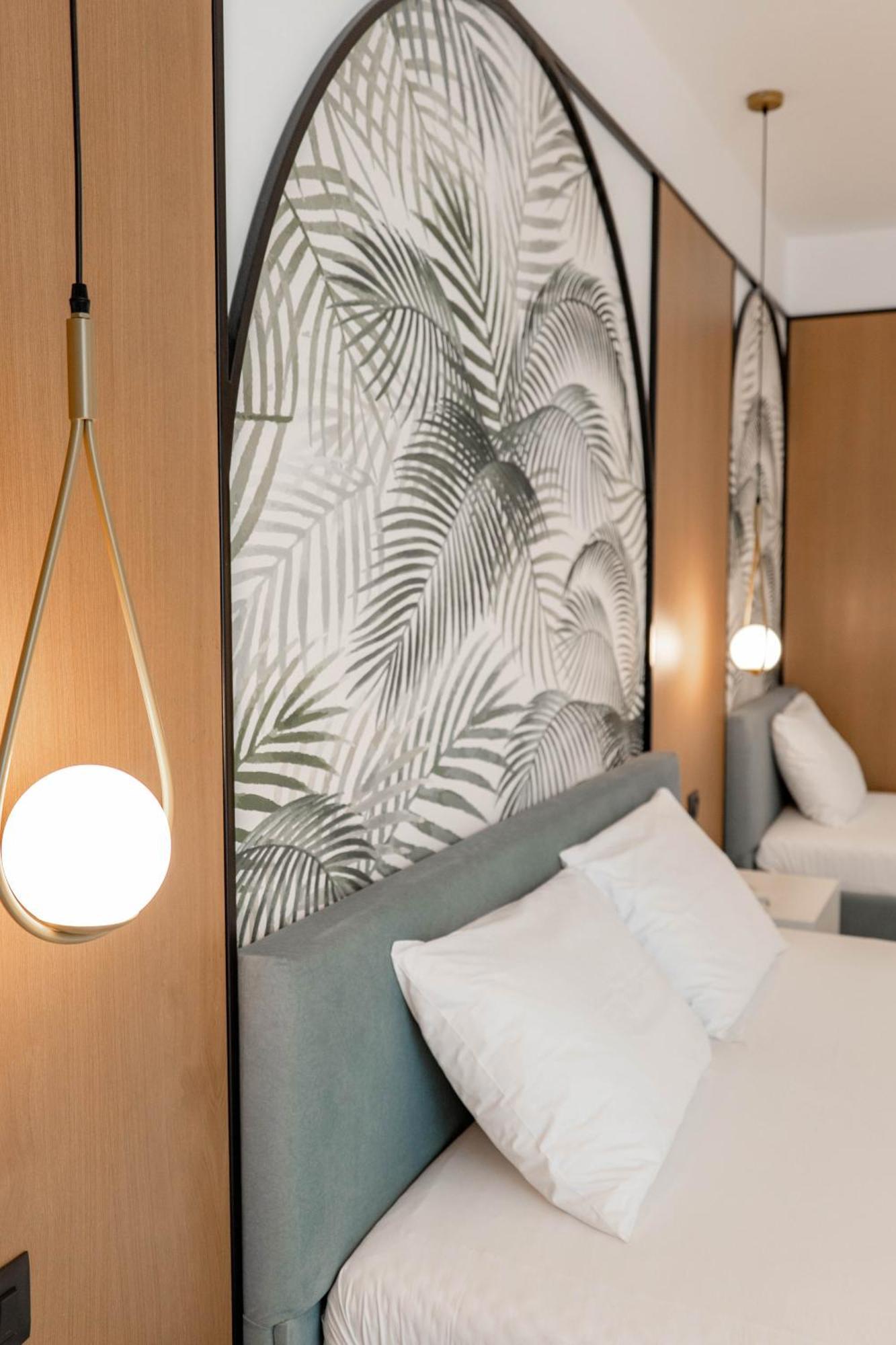 Chambre Triple de Luxe avec Balcon et Vue sur la Mer