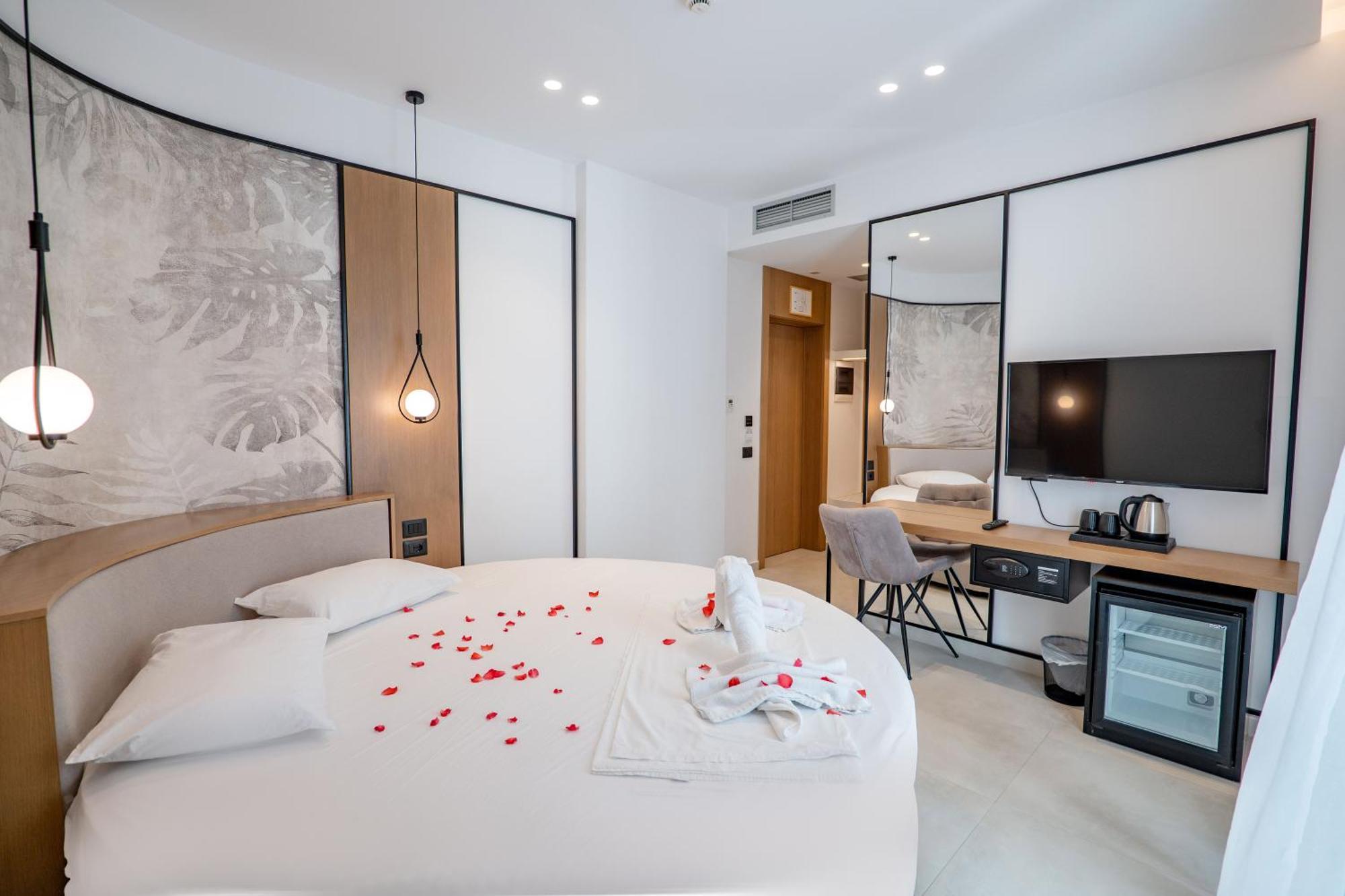 Chambre Double Deluxe avec Balcon - Rez-de-Chaussée