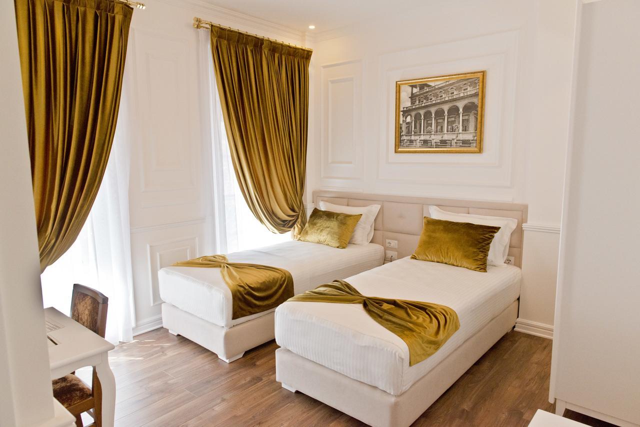 Luxury Twin Room,652806564:JPEG