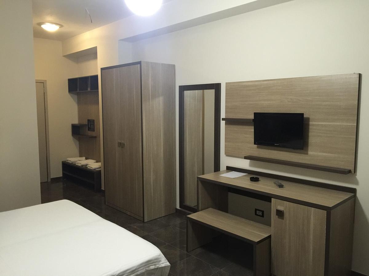 Dreibettzimmer