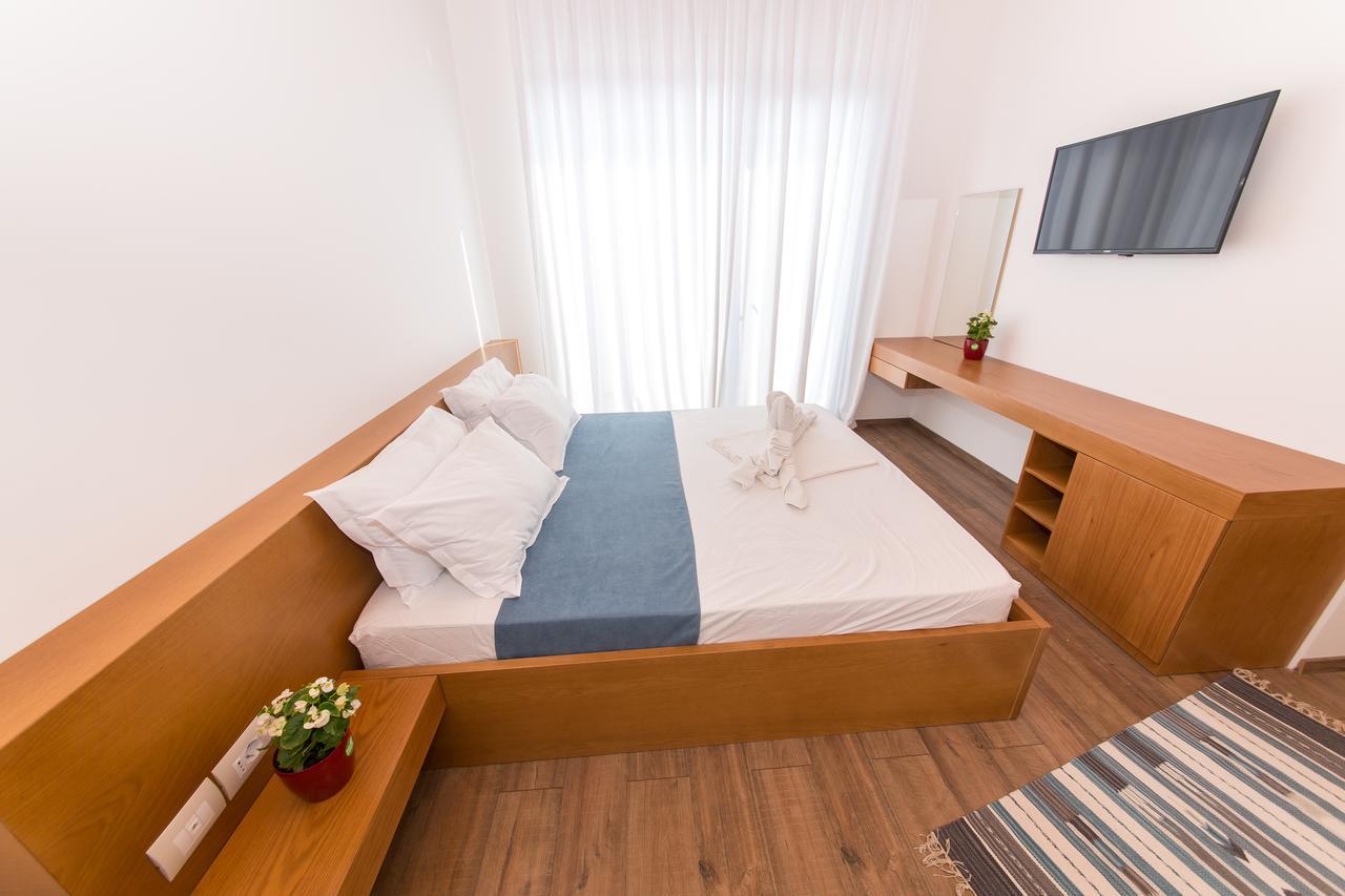 Camera Familiare Deluxe con Balcone e Vista Mare