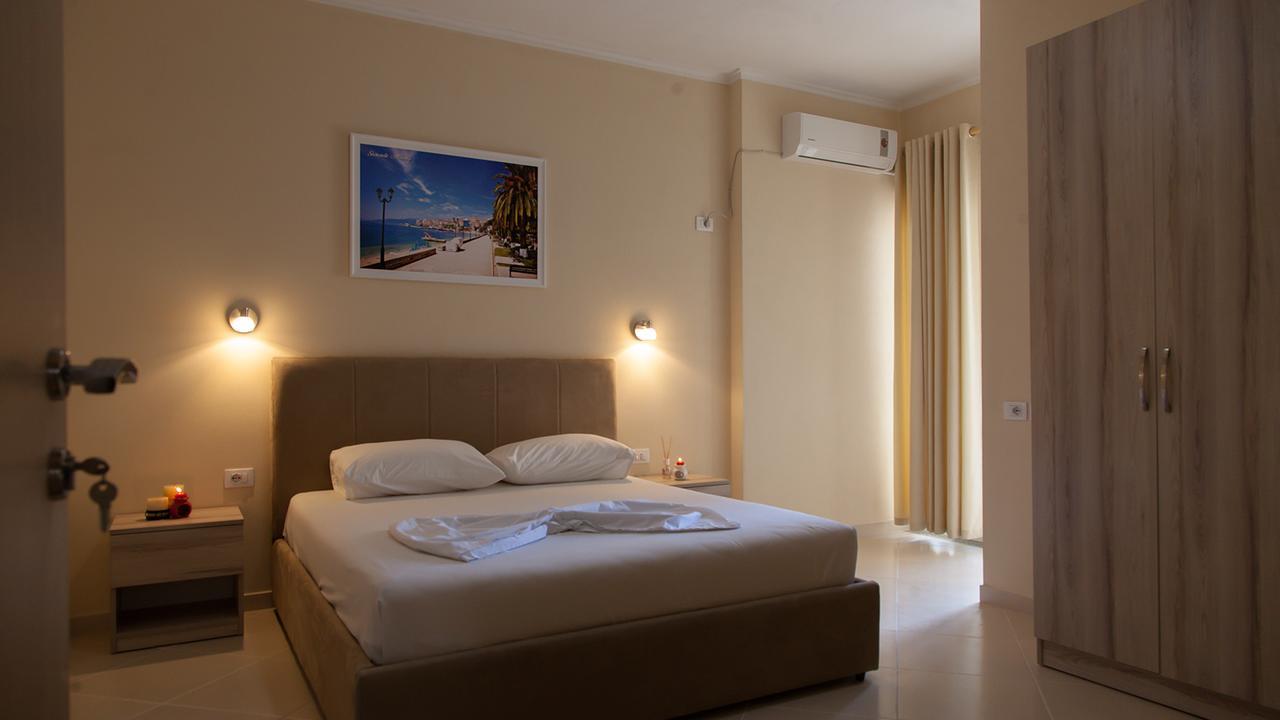 Double Room with Balcony,659701443:JPEG