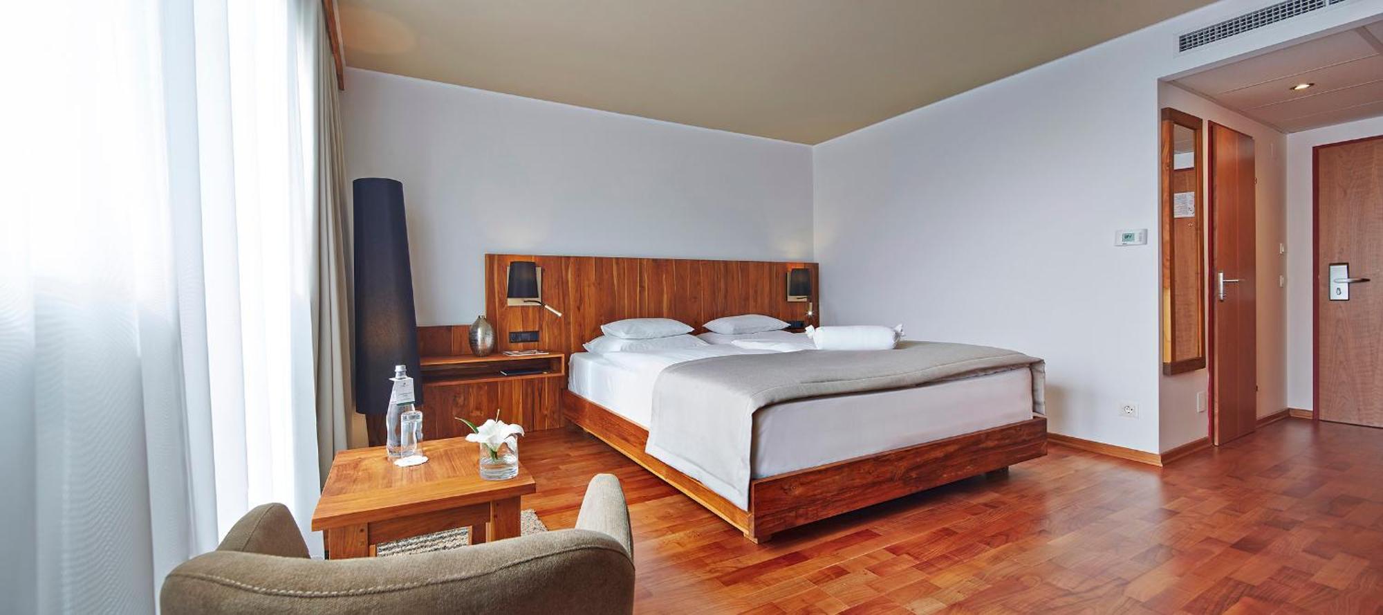Deluxe Room with Garden View and Balcony