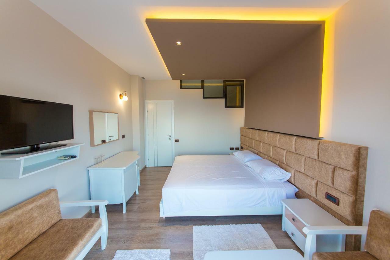 Family Room with Sea View