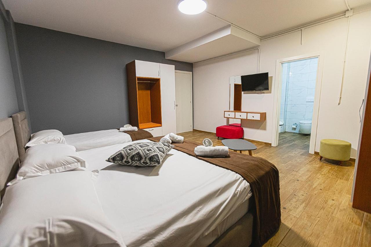 Triple Room with Balcony,979366651:JPEG