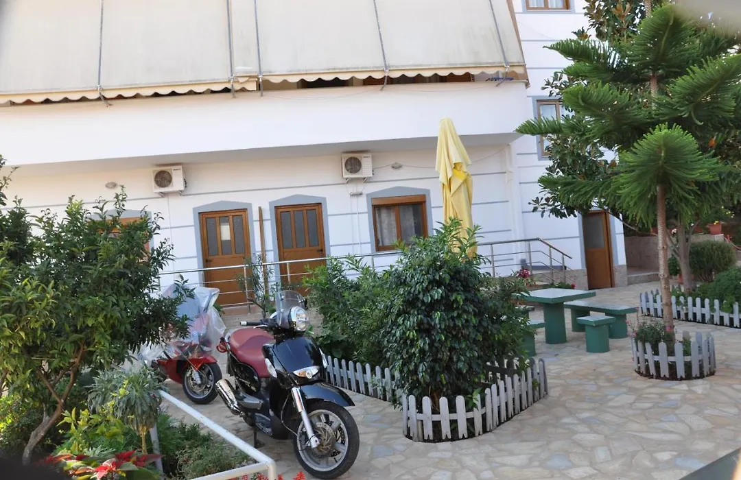 Villa Vela Ksamil-1