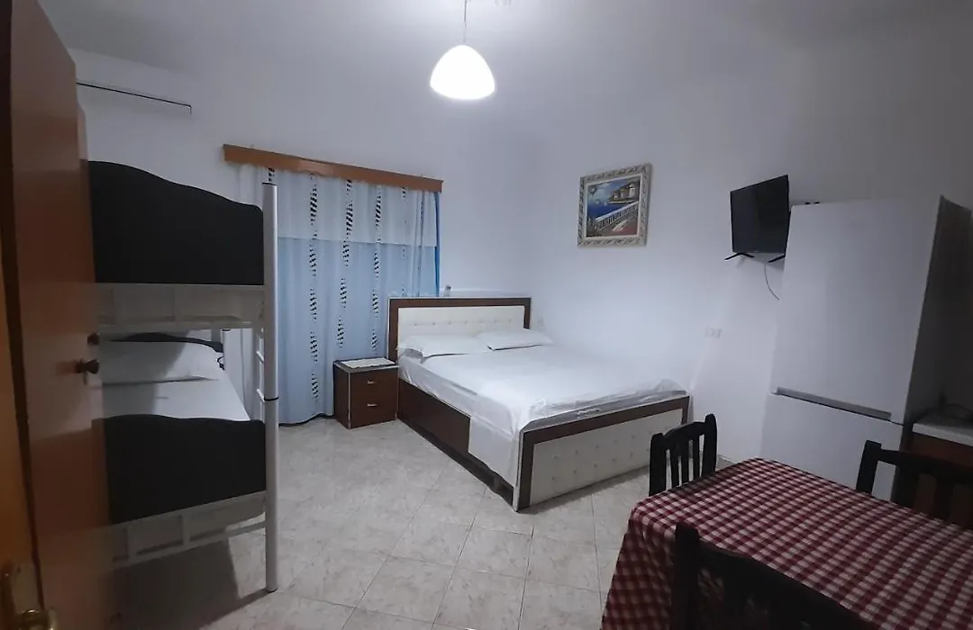 Apartment Vladimir Sela Ksamil-1