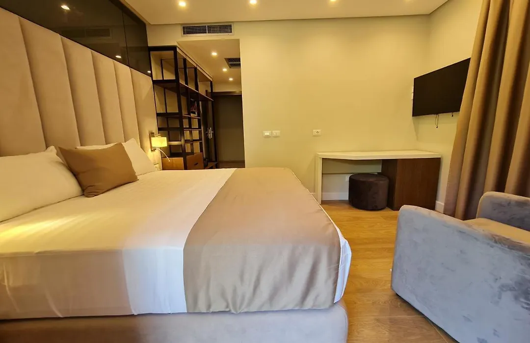 Hotel Aross-1