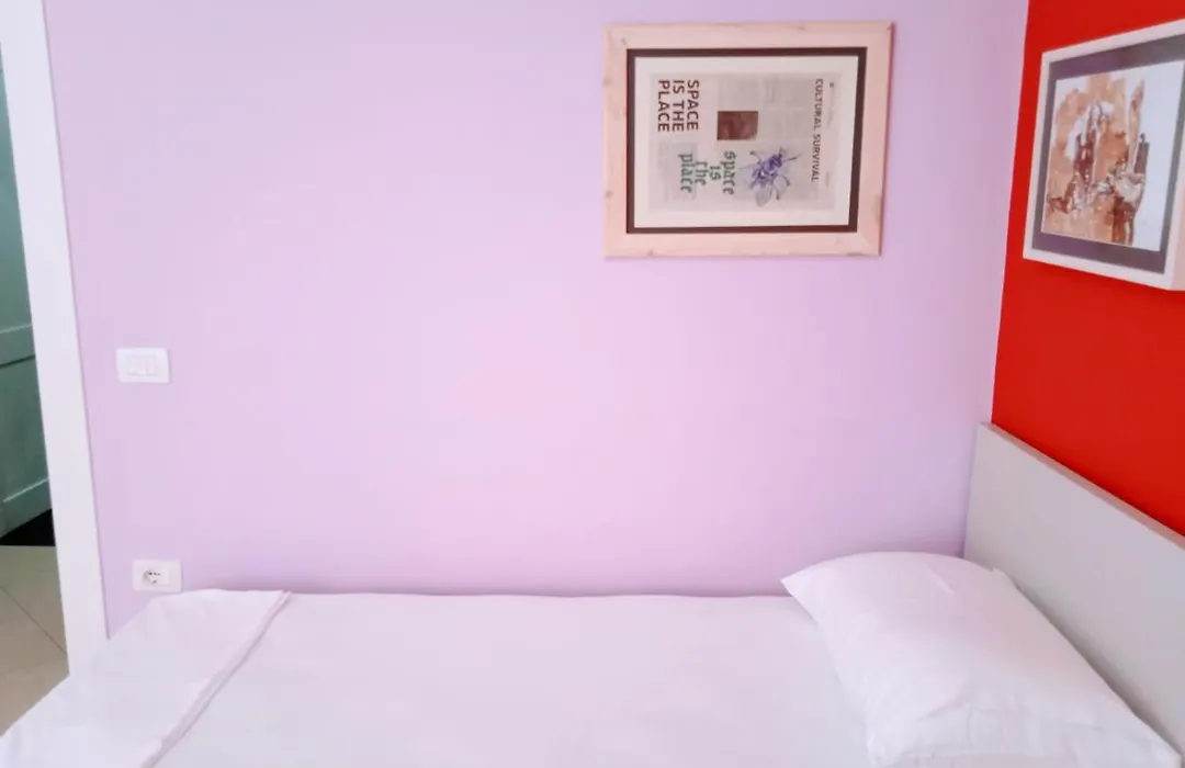 Artist S Apartment-1