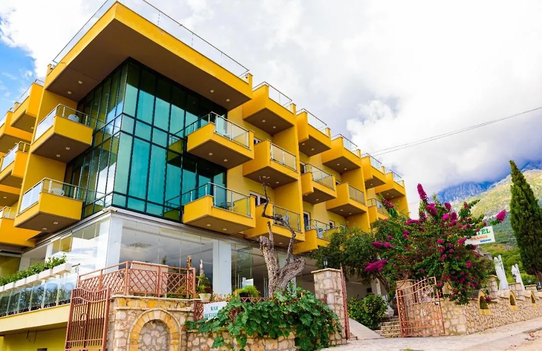 Hotel Orange-1