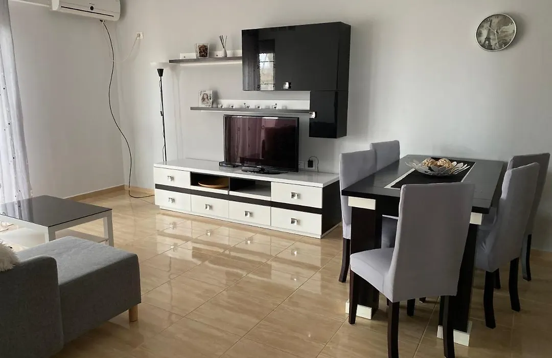 Sunny Apartament Saranda-1