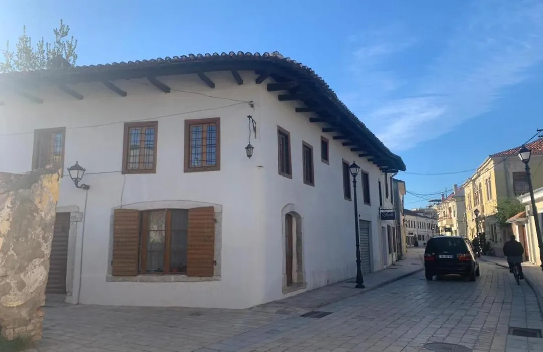 Rooms For Rent-1