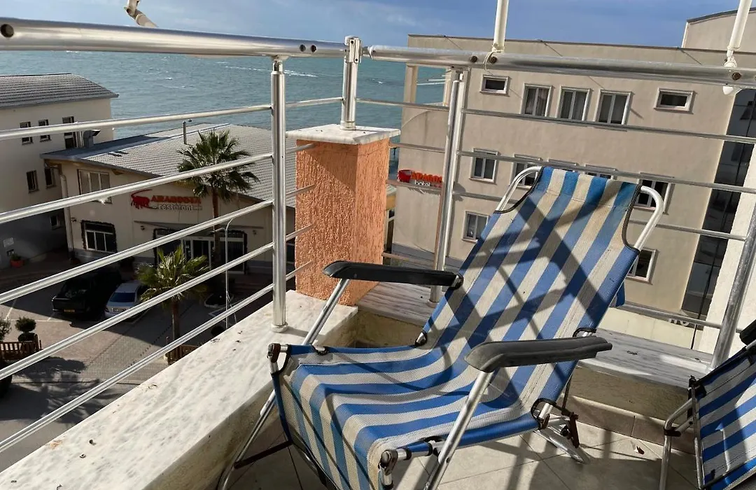 Sea View Apartment/Beach/City Center/Wifi-1