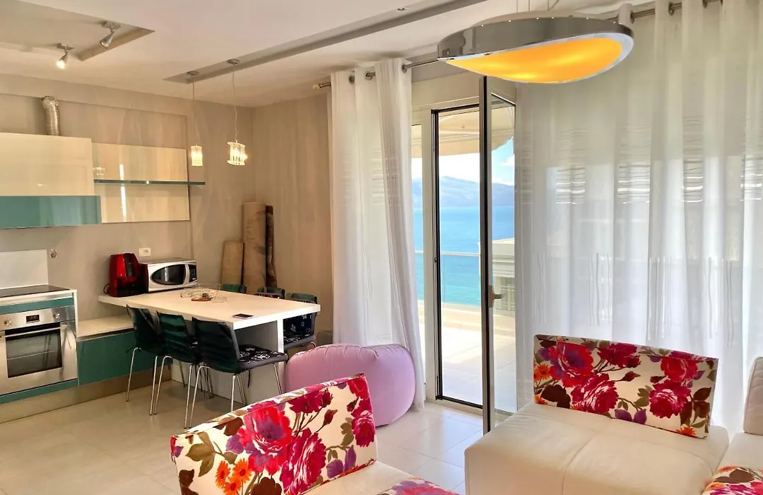 Luxury Residence 1-1