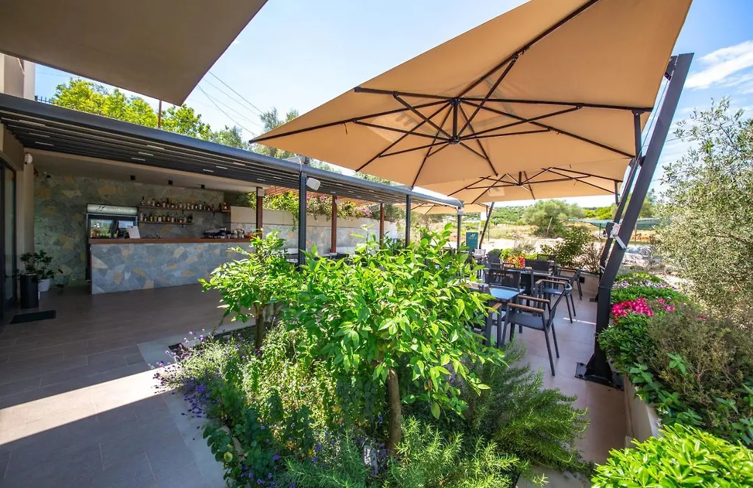 Hotel Olive Ksamil-1