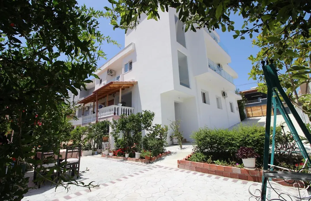 Vila Ori-1