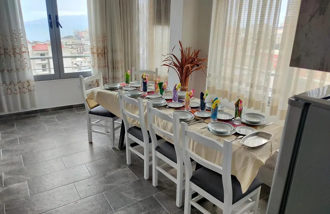 Rainbow House Apartment Saranda-1