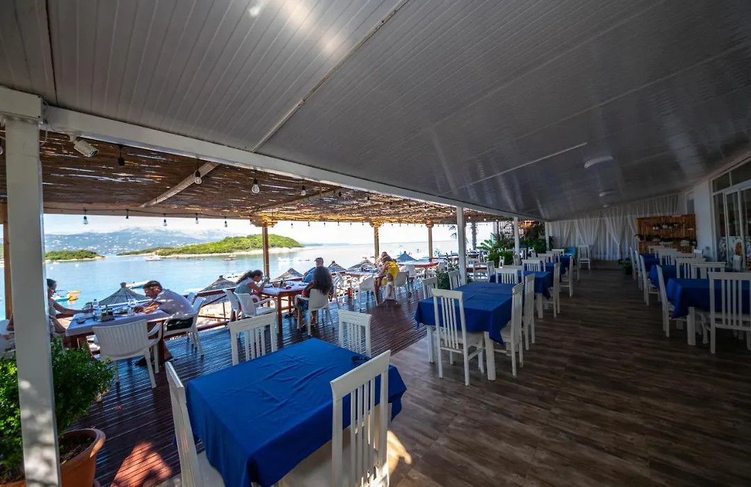 Hotel New Crystal With Private Beach-1
