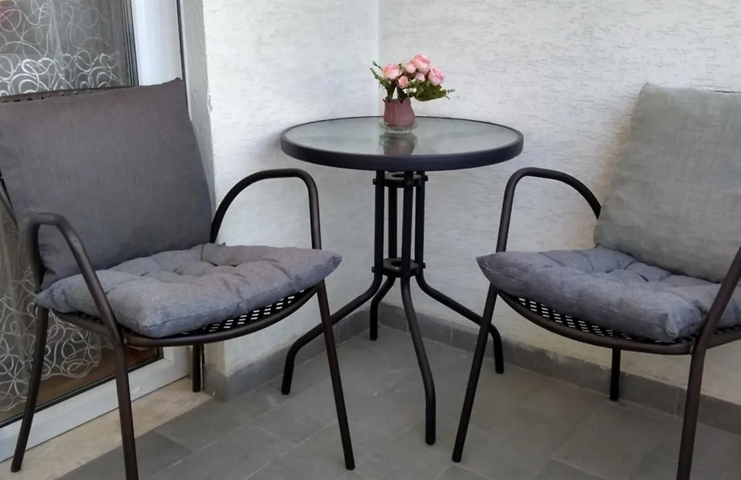 City Center Cute And Comfy Apartment - Ajia Apartments-1